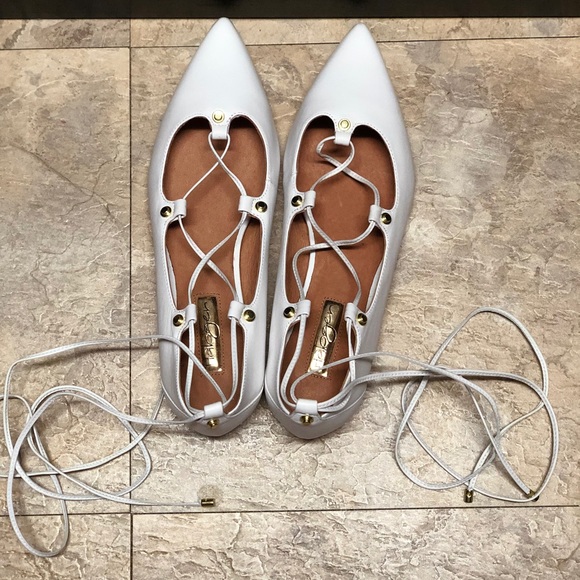 New Halogen 'Owen' Pointy Toe Ghillie Flat - Picture 7 of 7